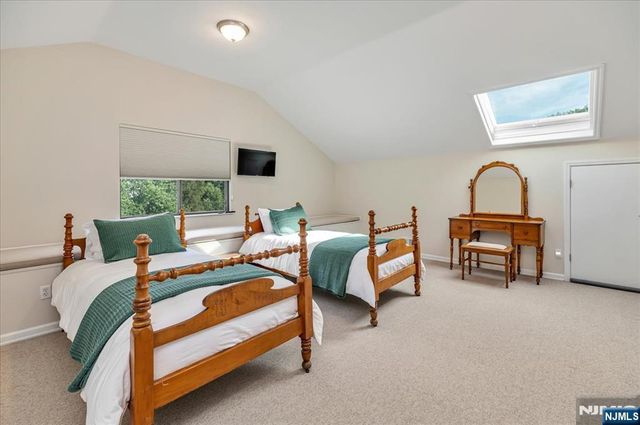 54 Spruce Run 54, Ramsey, NJ 07446