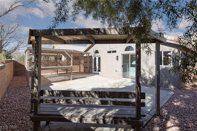 7141 Desert Clover Court, Las Vegas, NV 89129