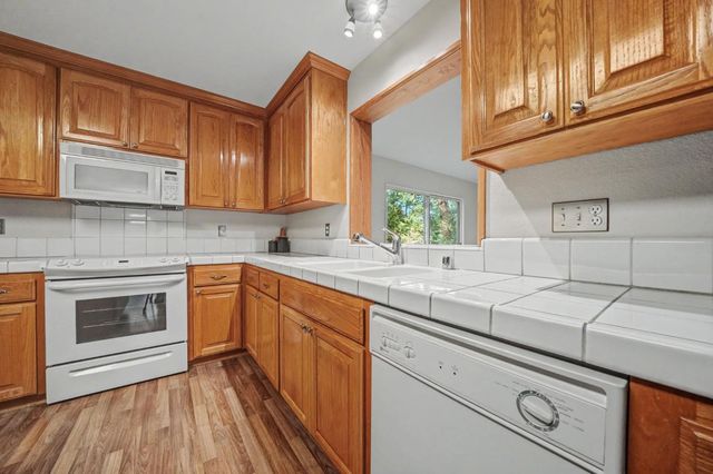 12210 Irish Court, Jackson, CA 95642