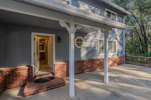 12210 Irish Court, Jackson, CA 95642