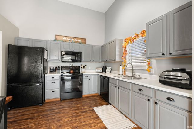 9609 Carine Cove, Fort Wayne, IN 46835