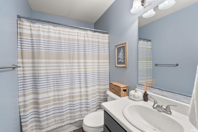 9609 Carine Cove, Fort Wayne, IN 46835