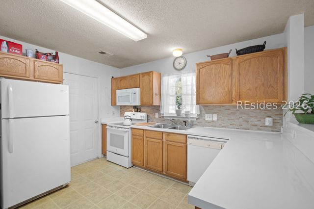 58 E Morningside Dr, Bluffton, SC 29910