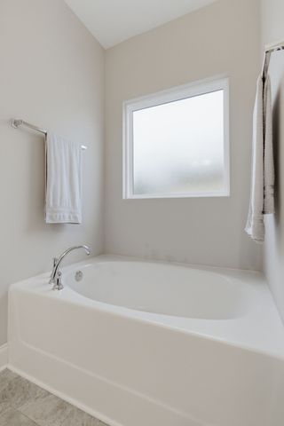 6013 Turncreek Rd, Thompsons Station, TN 37179