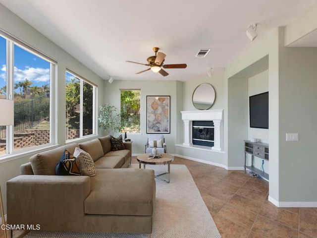 14297 Olive Street, Moorpark, CA 93021