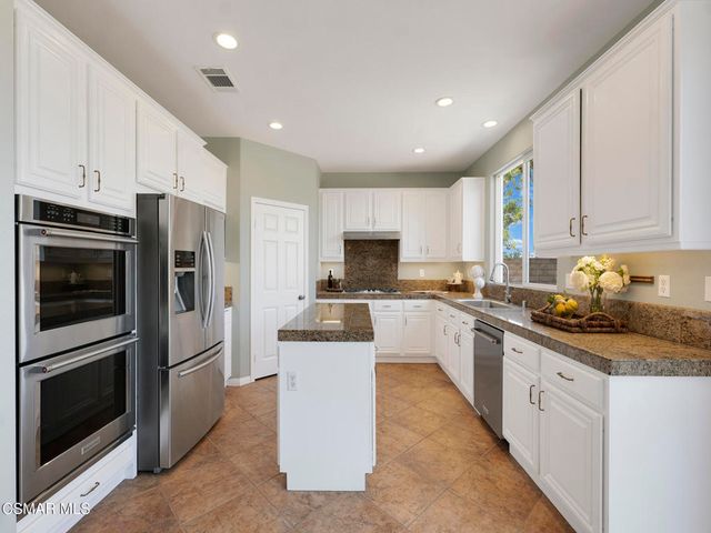 14297 Olive Street, Moorpark, CA 93021