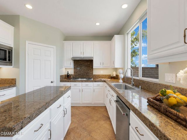 14297 Olive Street, Moorpark, CA 93021