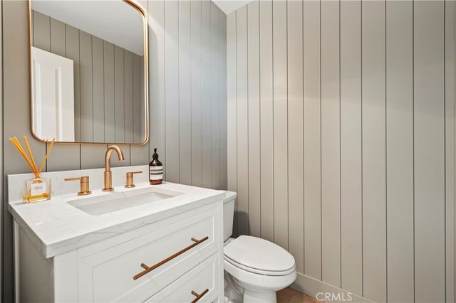 28384 Vista Del Rio, Valencia, CA 91354