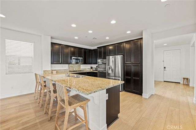 28384 Vista Del Rio, Valencia, CA 91354