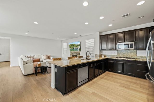 28384 Vista Del Rio, Valencia, CA 91354