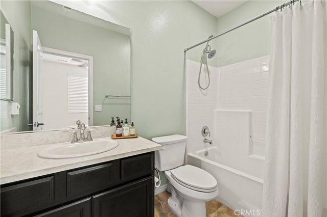 28384 Vista Del Rio, Valencia, CA 91354