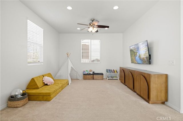 28384 Vista Del Rio, Valencia, CA 91354