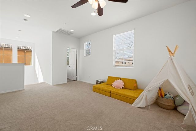 28384 Vista Del Rio, Valencia, CA 91354