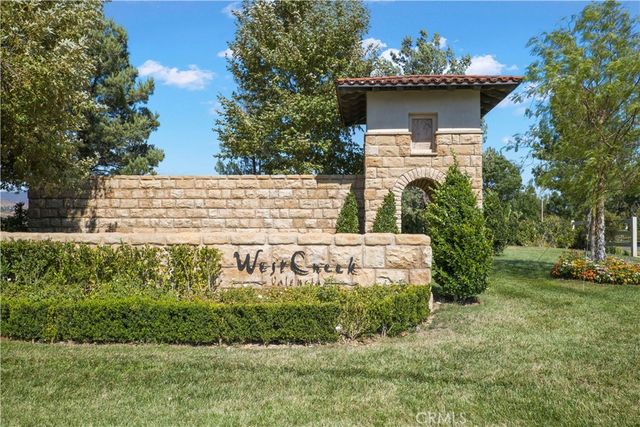 28384 Vista Del Rio, Valencia, CA 91354