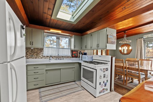 214 Pottawatomie Lane, New Lenox, IL 60451