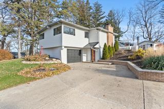 214 Pottawatomie Lane, New Lenox, IL 60451