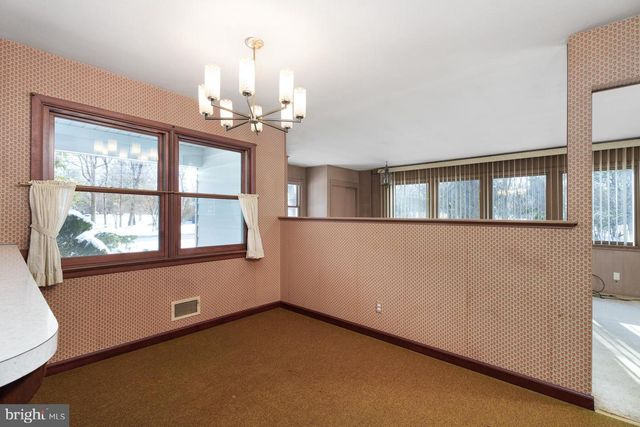 70 BRAEBURN DR, Princeton, NJ 08540