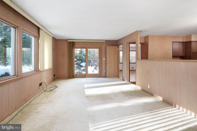 70 BRAEBURN DR, Princeton, NJ 08540