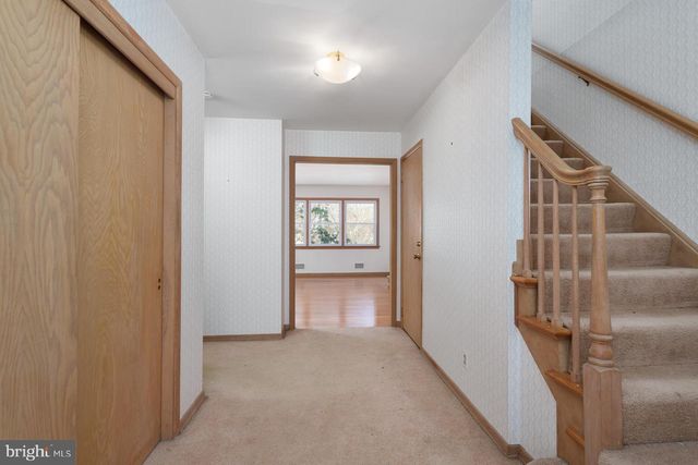 70 BRAEBURN DR, Princeton, NJ 08540