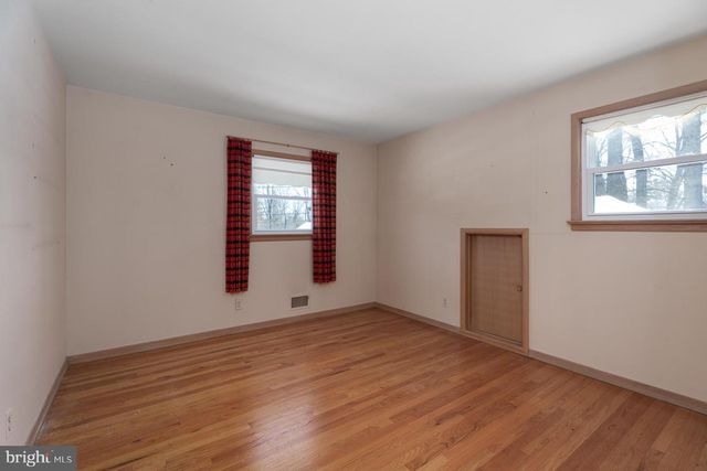 70 BRAEBURN DR, Princeton, NJ 08540