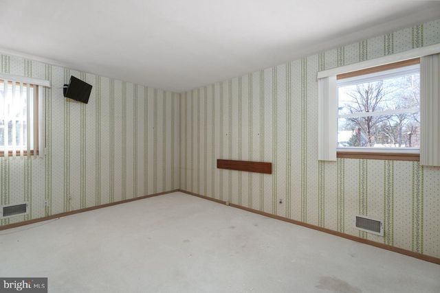 70 BRAEBURN DR, Princeton, NJ 08540