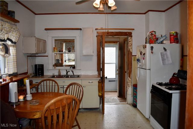 714 Orchard Avenue, Barberton, OH 44203