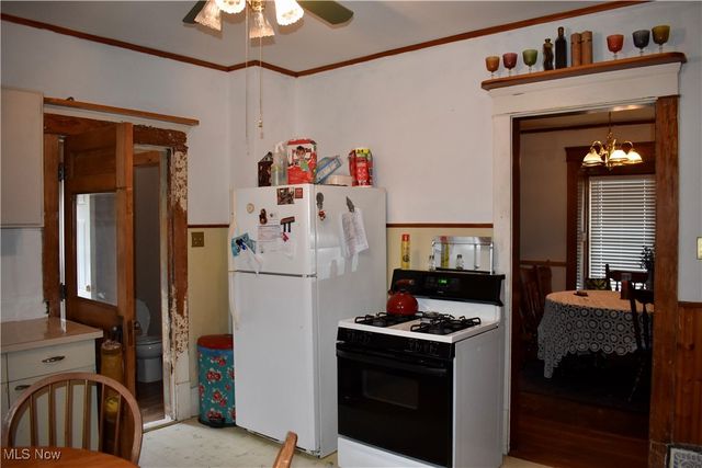 714 Orchard Avenue, Barberton, OH 44203