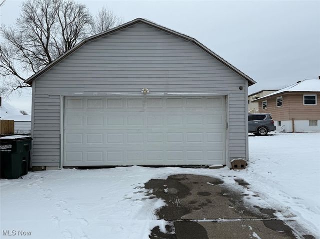 714 Orchard Avenue, Barberton, OH 44203