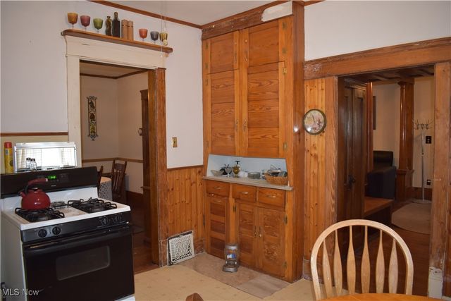 714 Orchard Avenue, Barberton, OH 44203