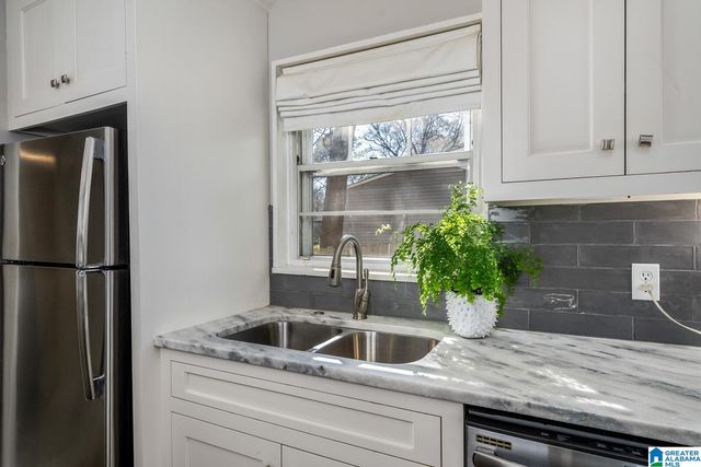 1221 CONCORD AVENUE, Birmingham, AL 35213