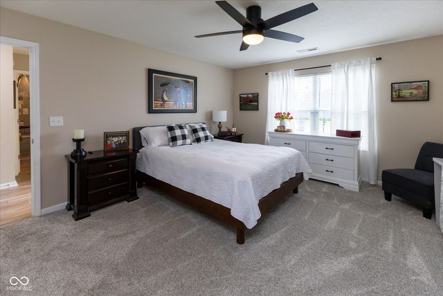 6524 Emerald Crossing Way, Indianapolis, IN 46221