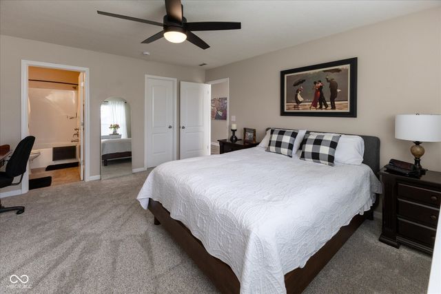 6524 Emerald Crossing Way, Indianapolis, IN 46221