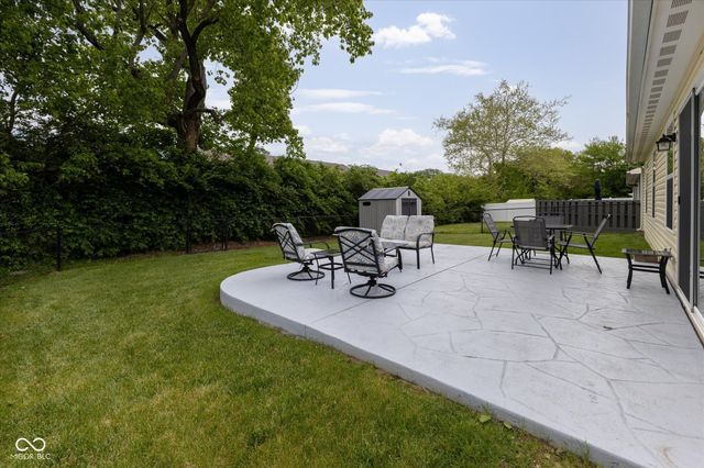 6524 Emerald Crossing Way, Indianapolis, IN 46221