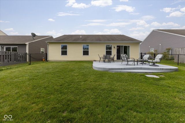 6524 Emerald Crossing Way, Indianapolis, IN 46221