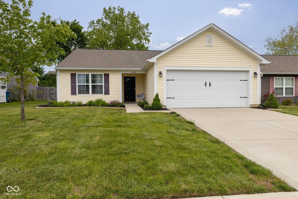6524 Emerald Crossing Way, Indianapolis, IN 46221