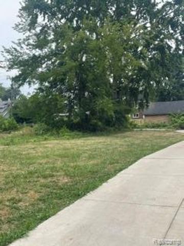 576 Lakewood Street, Detroit, MI 48215