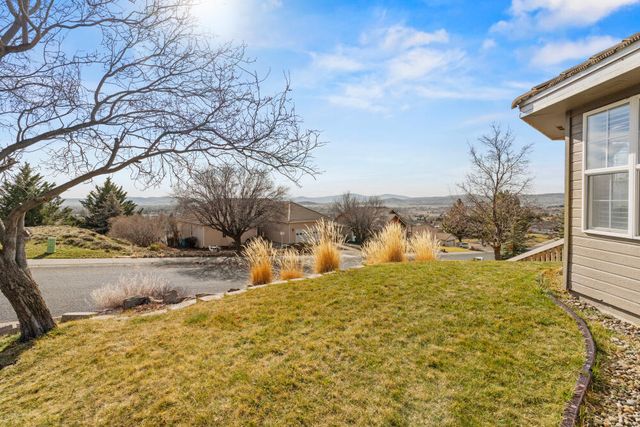 5615 Basin View Drive, Klamath Falls, OR 97603