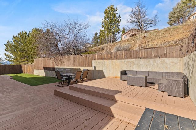 5615 Basin View Drive, Klamath Falls, OR 97603