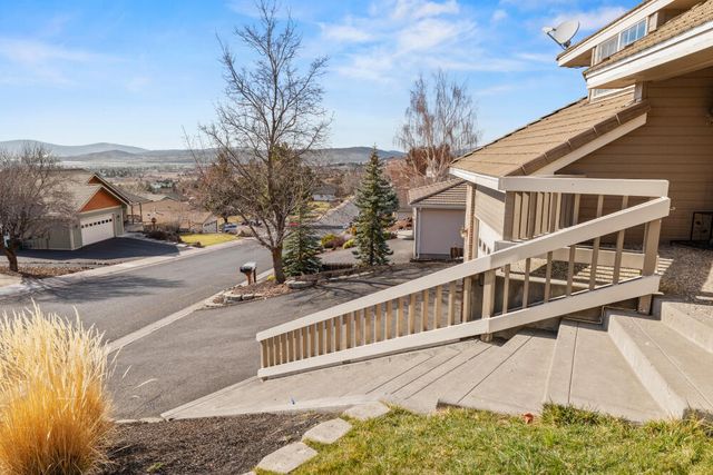 5615 Basin View Drive, Klamath Falls, OR 97603
