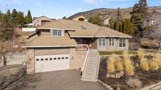 5615 Basin View Drive, Klamath Falls, OR 97603
