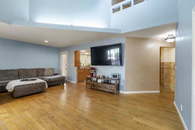 5615 Basin View Drive, Klamath Falls, OR 97603