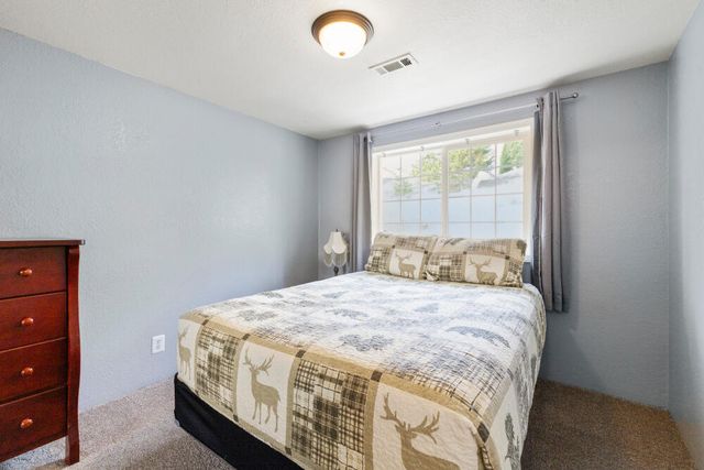 5615 Basin View Drive, Klamath Falls, OR 97603