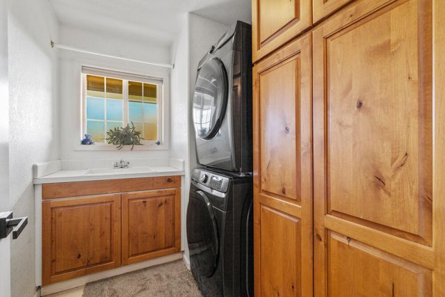 5615 Basin View Drive, Klamath Falls, OR 97603