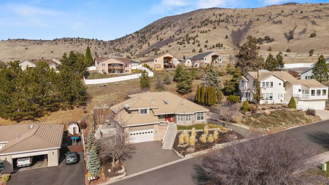 5615 Basin View Drive, Klamath Falls, OR 97603