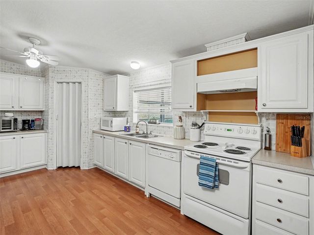 14030 ROYAL FERN WAY, Astatula, FL 34705