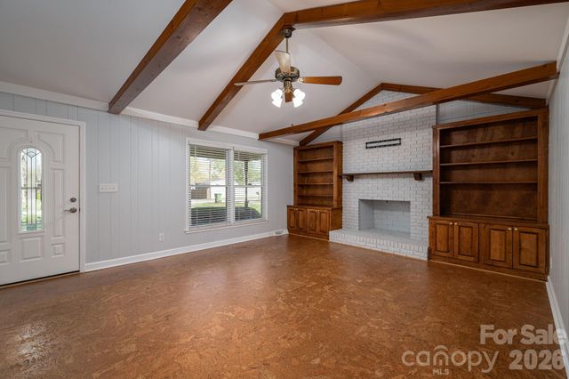 1624 Oak Trail Lane, Charlotte, NC 28216