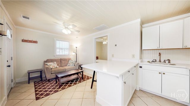 856 E 35th Street, Savannah, GA 31401