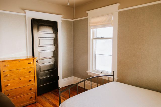 226 W 15th Street, Holland, MI 49423