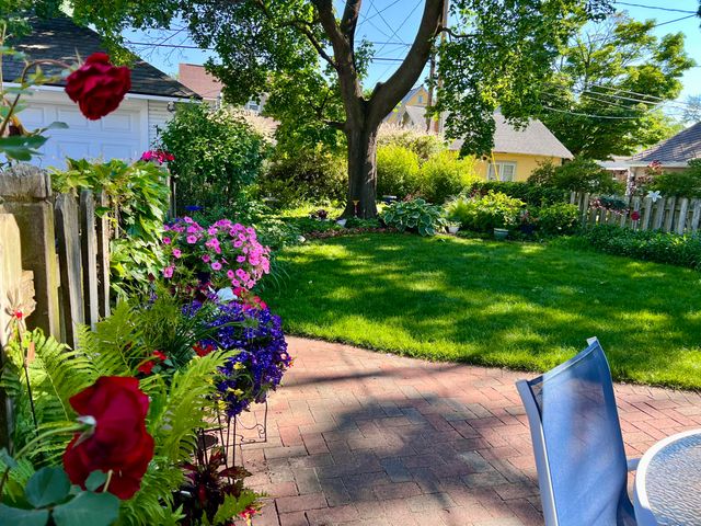 226 W 15th Street, Holland, MI 49423