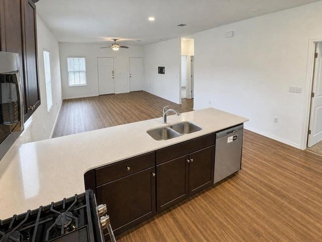 15300 Grenadine Bloom CV, Del Valle, TX 78617